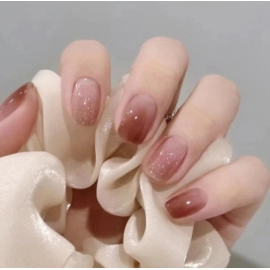 Short wearing nail with simple jumping color, ice ..