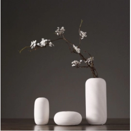 Nordic minimalist white ceramic vase decoration, living room desktop soft decoration, artistic dried flower arrangement, decorative piece